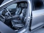 Volvo V60 2.0 T8 Recharge AWD Dark R-Design - Pano l HUD l Memory l Hkardon