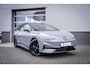 Volkswagen ID.7 Tourer Limited Edition Plus | 360 graden camera (Area View) | Achterklep, elektrisch, met sensorgestuurde opening (Easy Open) | Geheugenfunctie voor Parkeerassistent (Trained Park Assist)