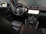 Porsche Cayenne 3.0 E-Hybrid NL-Auto | Panoramadak | Bose | 360 Camera | Soft Close | Sport Chrono | 14-Wegs Memory Seats | Ambiance Interieur | Luchtvering | Stoelverwarming |
