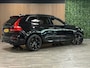 Volvo XC60 T8 AWD Recharge Ultra Black Edition | Bowers & Wilkins | Luchtvering | Trekhaak | 360° Camera | 455pk | Head-Up Display | Adaptieve Cruise Control | Stoelverwarming voor+achter | Stuurwielverwarming | Schuifdak | Full LED Meesturende koplampen | Pilot Assist | BLIS Dode Hoek Detectie | Elektrische voorstoelen geheugen | R-Design Contour stoelen met wit stiksel en bies | Zitting verlenging voorstoelen | Lederen dashboard | 21 Inch | Google Infotainment | Keyless Drive | Elektrisch bedienbare achterklep | DAB Radio | Apple Carplay/Android Auto | Alarm Klasse III | Draadloos telefoon opladen | Volvo On Call met mobiele App functie | Onyx Black Metallic |