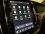 Volvo XC60 T8 AWD Recharge Ultra Black Edition | Bowers & Wilkins | Luchtvering | Trekhaak | 360° Camera | 455pk | Head-Up Display | Adaptieve Cruise Control | Stoelverwarming voor+achter | Stuurwielverwarming | Schuifdak | Full LED Meesturende koplampen | Pilot Assist | BLIS Dode Hoek Detectie | Elektrische voorstoelen geheugen | R-Design Contour stoelen met wit stiksel en bies | Zitting verlenging voorstoelen | Lederen dashboard | 21 Inch | Google Infotainment | Keyless Drive | Elektrisch bedienbare achterklep | DAB Radio | Apple Carplay/Android Auto | Alarm Klasse III | Draadloos telefoon opladen | Volvo On Call met mobiele App functie | Onyx Black Metallic |