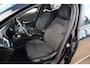 Renault Clio 1.0 TCe Business Zen Navigatie Achteruitrijcamera Parkeersensors Airco Climate & Cruise Control LED