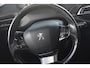 Peugeot 308 SW 2.0 BlueHDI Blue Lease Premium Nederlandse auto 2.0 HDI AUTOMAAT 99547 NAP laatste beurt bij 88118 met oa camera trekhaak pdc navigatie stoelverwarming panorama dak pdc getinte ramen trekgewicht 1400kg geremd