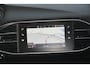 Peugeot 308 SW 2.0 BlueHDI Blue Lease Premium Nederlandse auto 2.0 HDI AUTOMAAT 99547 NAP laatste beurt bij 88118 met oa camera trekhaak pdc navigatie stoelverwarming panorama dak pdc getinte ramen trekgewicht 1400kg geremd