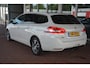 Peugeot 308 SW 2.0 BlueHDI Blue Lease Premium Nederlandse auto 2.0 HDI AUTOMAAT 99547 NAP laatste beurt bij 88118 met oa camera trekhaak pdc navigatie stoelverwarming panorama dak pdc getinte ramen trekgewicht 1400kg geremd
