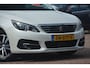 Peugeot 308 SW 2.0 BlueHDI Blue Lease Premium Nederlandse auto 2.0 HDI AUTOMAAT 99547 NAP laatste beurt bij 88118 met oa camera trekhaak pdc navigatie stoelverwarming panorama dak pdc getinte ramen trekgewicht 1400kg geremd