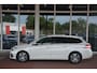 Peugeot 308 SW 2.0 BlueHDI Blue Lease Premium Nederlandse auto 2.0 HDI AUTOMAAT 99547 NAP laatste beurt bij 88118 met oa camera trekhaak pdc navigatie stoelverwarming panorama dak pdc getinte ramen trekgewicht 1400kg geremd