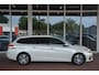 Peugeot 308 SW 2.0 BlueHDI Blue Lease Premium Nederlandse auto 2.0 HDI AUTOMAAT 99547 NAP laatste beurt bij 88118 met oa camera trekhaak pdc navigatie stoelverwarming panorama dak pdc getinte ramen trekgewicht 1400kg geremd