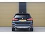 BMW X1 sDrive20i Orange Edition III * Trekhaak * Schuifdak * Head-up * LED * Stuurverwarming *