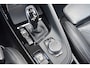 BMW X1 sDrive20i Orange Edition III * Trekhaak * Schuifdak * Head-up * LED * Stuurverwarming *