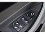 BMW X1 sDrive20i Orange Edition III * Trekhaak * Schuifdak * Head-up * LED * Stuurverwarming *