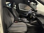 Peugeot 2008 1.2 PureTech 130pk Automaat Allure Navigatie Climate Control LED Lichtmetalen Velgen Parkeer sensoren Cruise Control