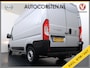 Fiat Ducato Maxi 35H 2.3D 141PK Automaat L2H1 3-Persoons Trekhaak Navi Camera Cruise Control Ecc Bluetooth Euro 6 Betonplexvloer Wandbetimmering Schuifdeur 3.000KG Trekgewicht