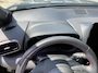 Toyota Yaris Cross 1.5 Hybrid GR Sport Panoramadak, Stoelverwarming, Parkeersensoren voor + achter, GR Sport interieur en exterieur delen.