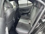 Toyota Yaris Cross 1.5 Hybrid GR Sport Panoramadak, Stoelverwarming, Parkeersensoren voor + achter, GR Sport interieur en exterieur delen.