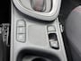 Toyota Yaris Cross 1.5 Hybrid GR Sport Panoramadak, Stoelverwarming, Parkeersensoren voor + achter, GR Sport interieur en exterieur delen.