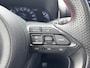 Toyota Yaris Cross 1.5 Hybrid GR Sport Panoramadak, Stoelverwarming, Parkeersensoren voor + achter, GR Sport interieur en exterieur delen.