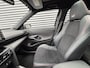 Toyota Yaris Cross 1.5 Hybrid GR Sport Panoramadak, Stoelverwarming, Parkeersensoren voor + achter, GR Sport interieur en exterieur delen.
