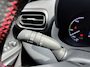 Toyota Yaris Cross 1.5 Hybrid GR Sport Panoramadak, Stoelverwarming, Parkeersensoren voor + achter, GR Sport interieur en exterieur delen.