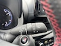 Toyota Yaris Cross 1.5 Hybrid GR Sport Panoramadak, Stoelverwarming, Parkeersensoren voor + achter, GR Sport interieur en exterieur delen.