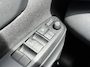 Toyota Yaris Cross 1.5 Hybrid GR Sport Panoramadak, Stoelverwarming, Parkeersensoren voor + achter, GR Sport interieur en exterieur delen.