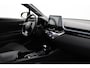 Toyota C-HR / C-HR+ 2.0 Hybrid First Edition | Dodehoek detectie | Navigatie | JBL | Stoelverwarming | Apple Carplay / Android Auto | Full LED | Keyless | Adaptive Cruise | Clima | Parkeersensoren voor/achter | Camera | 18 inch