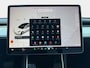 Tesla Model 3 Standard RWD Plus 60 kWh SOH 84,8% / Trekhaak / 19'' LMV ( € 1.700 ) / Autopilot / 3 Fase / Stoelverwarming / Panoramadak / Memory / Dodehoek /