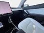 Tesla Model 3 Standard RWD Plus 60 kWh SOH 84,8% / Trekhaak / 19'' LMV ( € 1.700 ) / Autopilot / 3 Fase / Stoelverwarming / Panoramadak / Memory / Dodehoek /