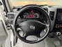 Volkswagen Crafter 2.0TDI 164PK Bakwagen+Laadklep | 3500Kg Trekhaak | Zijdeur | Navigatie | Airco | Cruise | 3-Zits