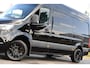 Mercedes-Benz Sprinter 319 1.9 CDI L2H2 Pro Black Edition FACELIFT! Adaptieve Cruise, luchtvering, Camera, LED, 10,5'' Mbux, Standkachel, Stoelverwarming, Sensoren, Uniek!