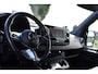 Mercedes-Benz Sprinter 319 1.9 CDI L2H2 Pro Black Edition FACELIFT! Adaptieve Cruise, luchtvering, Camera, LED, 10,5'' Mbux, Standkachel, Stoelverwarming, Sensoren, Uniek!