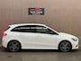Mercedes-Benz B-klasse 250 Edition1 AMG-Pakket 2019 LED CAMERA