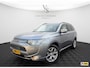 Mitsubishi Outlander 2.0 PHEV Instyle PANORAMADAK TREKHAAK LEDER NAVI CAMERA PDC