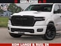 Dodge Ram HUD | 420PK | LUCHTVERING | PANO | PASSAGIERSSCHERM | BOM EN BOM VOL | Comfortabele Dubbele Cabine met Royale 5 Zitplaatsen | DODGE RAM PREMIUM LARAMIE EDITION | Voorraad Nr 2230 - 8765 | De specialist in Amerikaanse pick‑ups in Nederland en Europa.