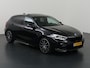 BMW 1-Serie 118i High Executive Edition | M-Pakket | Panoramadak | ShadowLine | Sportstoelen | Navigatie | Camera | DAB | Apple CarPlay/Android Auto | Stoelverwarming | Draadloze telefoonlader |