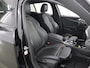 BMW 1-Serie 118i High Executive Edition | M-Pakket | Panoramadak | ShadowLine | Sportstoelen | Navigatie | Camera | DAB | Apple CarPlay/Android Auto | Stoelverwarming | Draadloze telefoonlader |