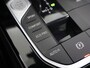 BMW 1-Serie 118i High Executive Edition | M-Pakket | Panoramadak | ShadowLine | Sportstoelen | Navigatie | Camera | DAB | Apple CarPlay/Android Auto | Stoelverwarming | Draadloze telefoonlader |