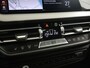 BMW 1-Serie 118i High Executive Edition | M-Pakket | Panoramadak | ShadowLine | Sportstoelen | Navigatie | Camera | DAB | Apple CarPlay/Android Auto | Stoelverwarming | Draadloze telefoonlader |