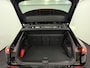 Volkswagen T-Roc 1.5 TSI R-Line Edition Black on Black Nieuwe model!, Panoramadak, Camera, Iq lights, Navi, Half leder, Stoel/Stuurverwarming, Cruise control adaptief, Sfeerverlichting, Elektrische trekhaak, Elektrische achterklep, Keyless start,