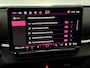Volkswagen T-Roc 1.5 TSI R-Line Edition Black on Black Nieuwe model!, Panoramadak, Camera, Iq lights, Navi, Half leder, Stoel/Stuurverwarming, Cruise control adaptief, Sfeerverlichting, Elektrische trekhaak, Elektrische achterklep, Keyless start,