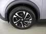 Peugeot e-2008 EV Allure 50 kWh | SOH 91% | Digitaal Dashboard | Navigatie | Apple CarPlay/Android Auto | Camera | DAB | Stoelverwarming | Adaptieve Cruise Control | 3-Fase |