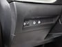 Peugeot e-2008 EV Allure 50 kWh | SOH 91% | Digitaal Dashboard | Navigatie | Apple CarPlay/Android Auto | Camera | DAB | Stoelverwarming | Adaptieve Cruise Control | 3-Fase |