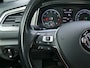 Volkswagen T-Roc 1.5 TSI AUTOMAAT | verwarmd stuur | Apple Carplay / Android auto | trekhaak