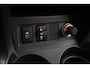 Toyota RAV4 2.0 VVTi Executive Business | Trekhaak | Stoelverwarming | Navigatie | Keyless | Treeplanken | Cruise Control | Clima | Camera | 17 inch | Leder/alcantara | Bluetooth