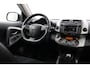 Toyota RAV4 2.0 VVTi Executive Business | Trekhaak | Stoelverwarming | Navigatie | Keyless | Treeplanken | Cruise Control | Clima | Camera | 17 inch | Leder/alcantara | Bluetooth