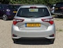 Toyota Yaris 1.5 VVT-i Comfort Camera Cruise PDC StoelVerwarming Zeer Laag Kilometers