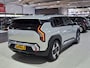 Kia EV3 Plus Advanced 58.3 kWh Eerste eigenaar, Dealer onderhouden, tot 10 jaar garantie, zeer compleet ! Direct leverbaar !
