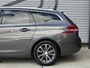 Peugeot 308 SW 1.2 PureTech Style 2e Eigenaar|Navi|Trekhaak|Cruise|PDC V+A|Clima|Elek ramen|D-riem vv in 2021|APK tot 12-2026