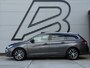 Peugeot 308 SW 1.2 PureTech Style 2e Eigenaar|Navi|Trekhaak|Cruise|PDC V+A|Clima|Elek ramen|D-riem vv in 2021|APK tot 12-2026