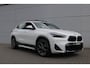 BMW X2 xDrive25e M-Sportpakket (Pano Sportleder/Memory Carplay HarmanKardon Navi/Camera HeadUp Keyless Full-Led 19Inch)